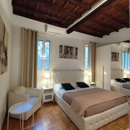 Cozy Navona Apartment โรม ภายนอก รูปภาพ
