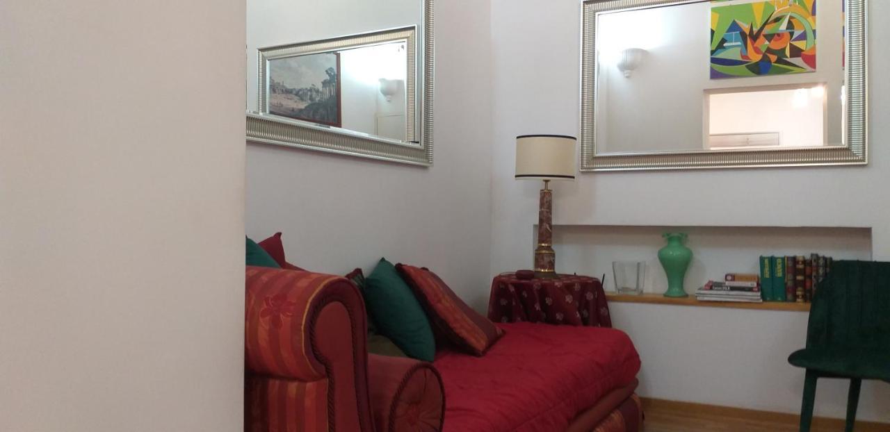 Cozy Navona Apartment โรม ภายนอก รูปภาพ